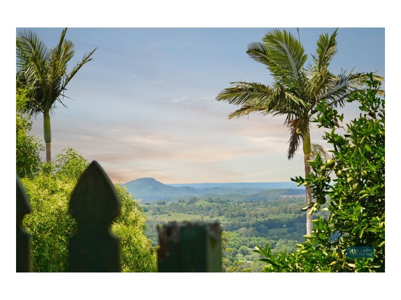 33 Flaxton Drive, Mapleton QLD 4560