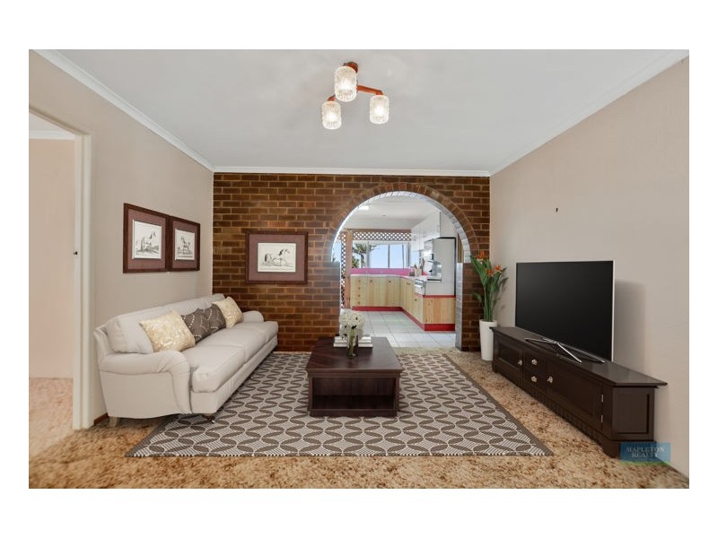 33 Flaxton Drive, Mapleton QLD 4560