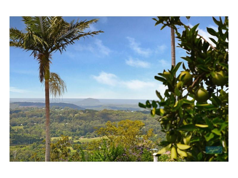 33 Flaxton Drive, Mapleton QLD 4560