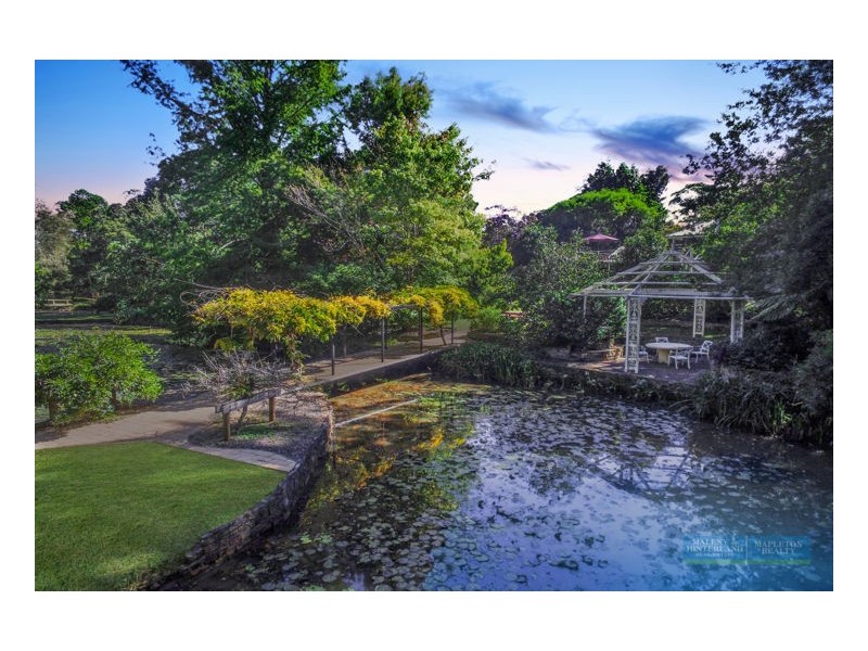 4 Valley Vista, Maleny QLD 4552