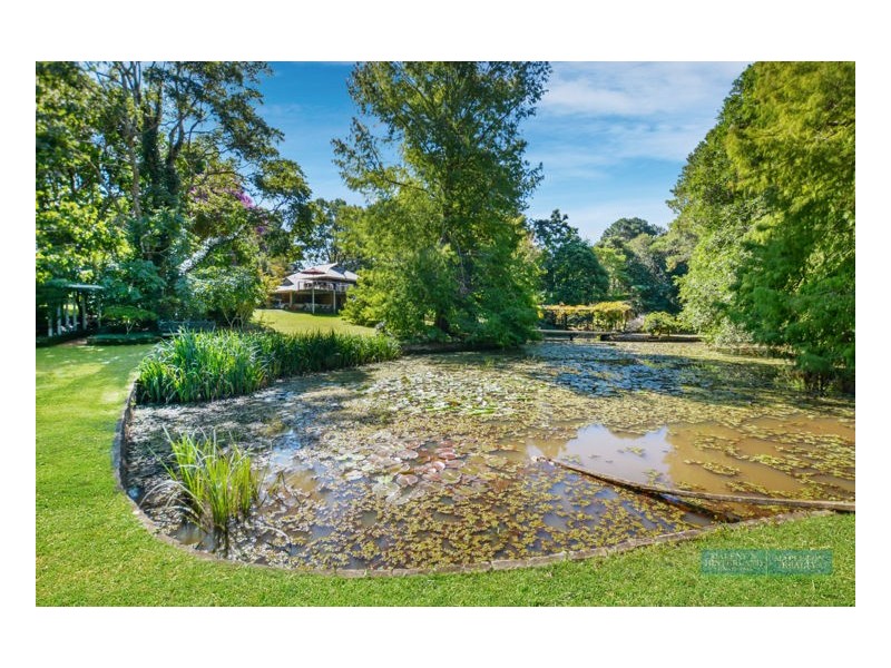 4 Valley Vista, Maleny QLD 4552