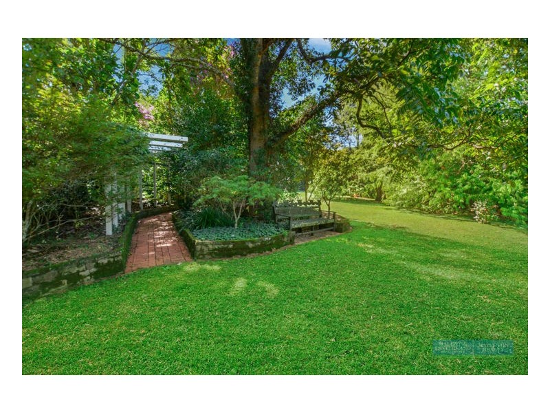 4 Valley Vista, Maleny QLD 4552