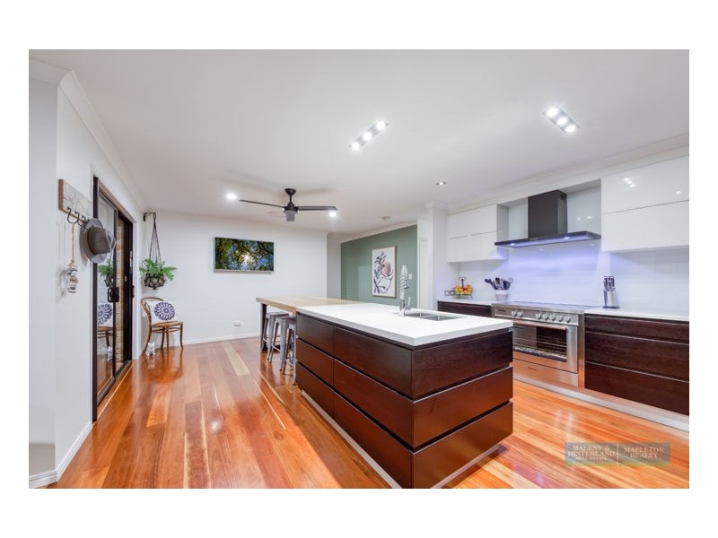 12 Crows Ash Court, Palmwoods QLD 4555