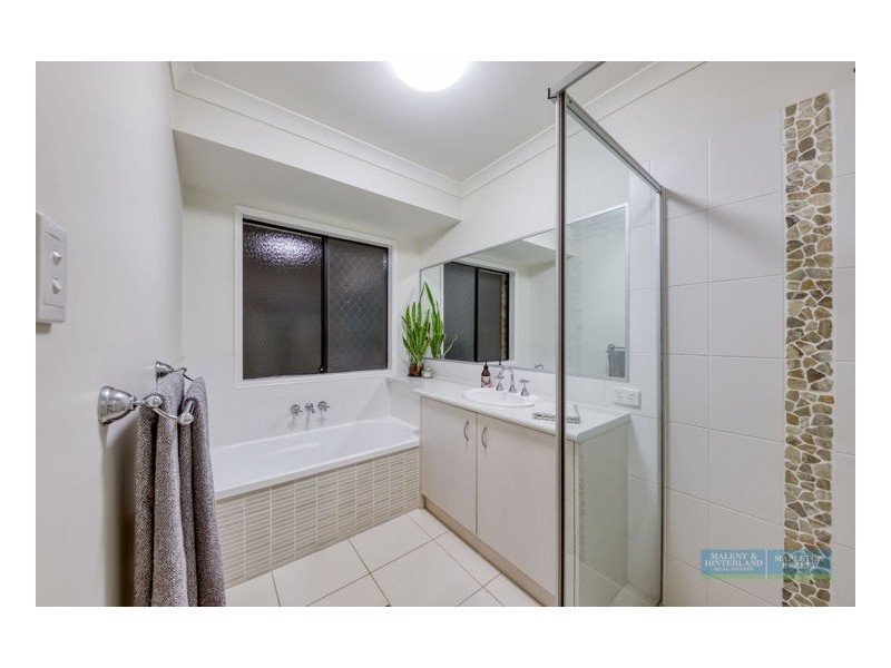 12 Crows Ash Court, Palmwoods QLD 4555