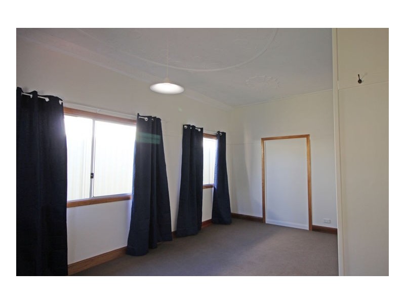 18 Lawyer Street, Maleny QLD 4552