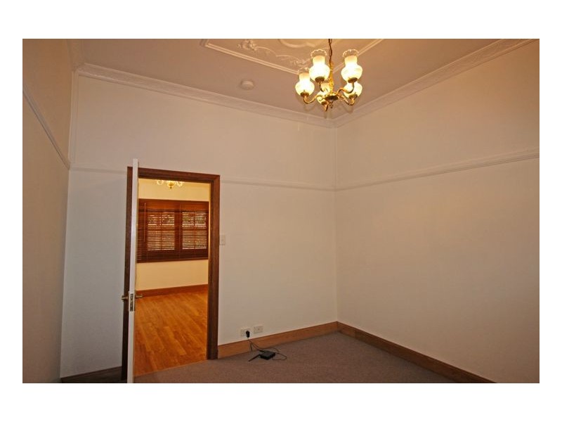 18 Lawyer Street, Maleny QLD 4552