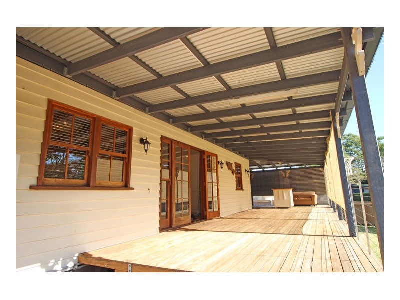 18 Lawyer Street, Maleny QLD 4552