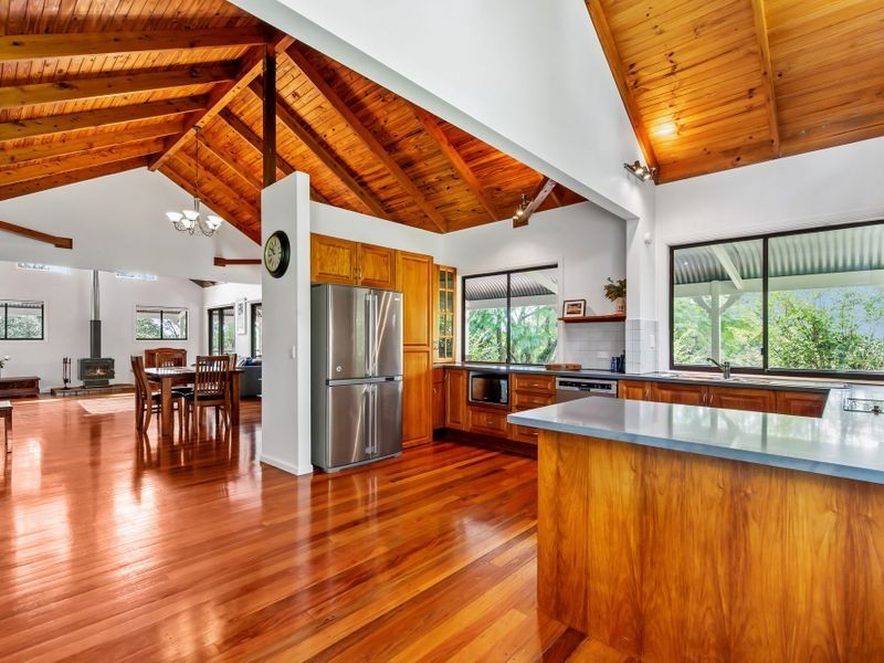 394 Mountain View Road, Maleny QLD 4552