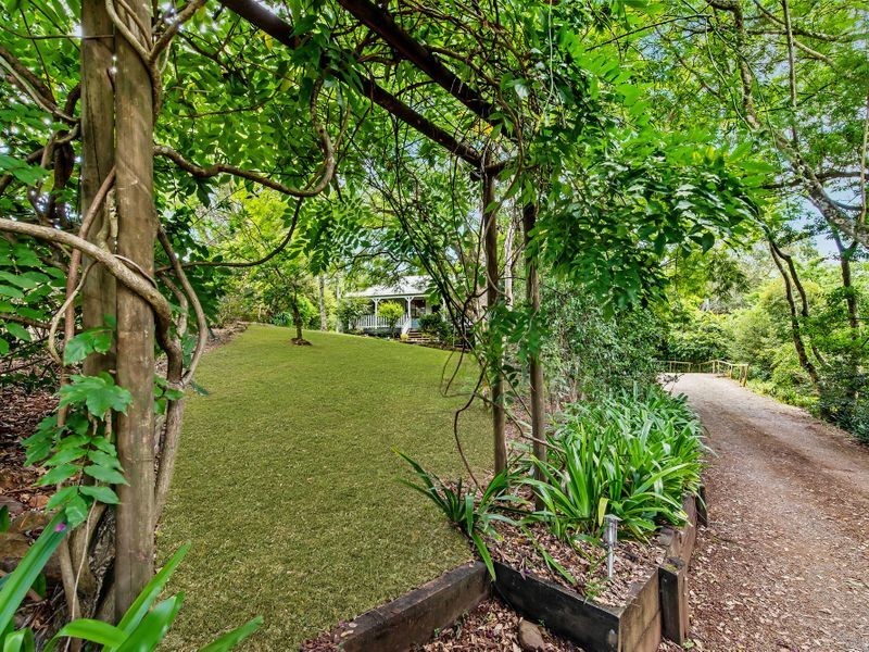 394 Mountain View Road, Maleny QLD 4552