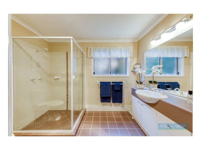 12 The Parkway Place, Mapleton QLD 4560