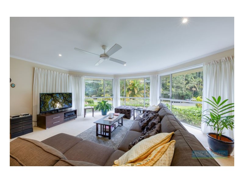 12 The Parkway Place, Mapleton QLD 4560