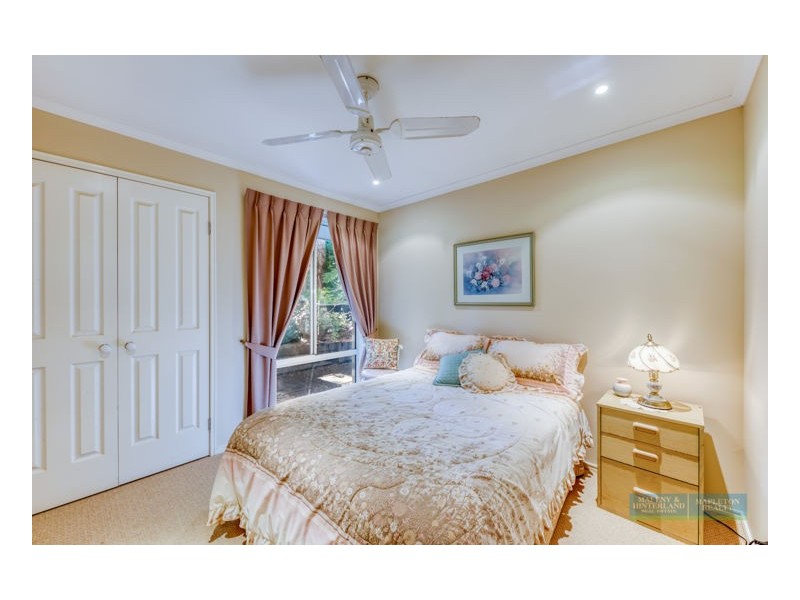 12 The Parkway Place, Mapleton QLD 4560