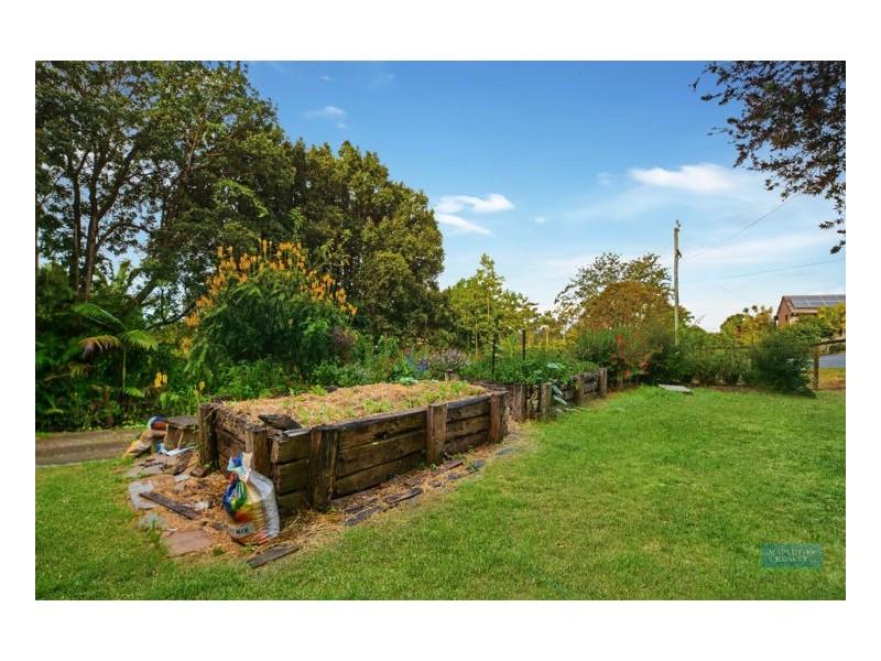 11 Crystal Street, Mapleton QLD 4560