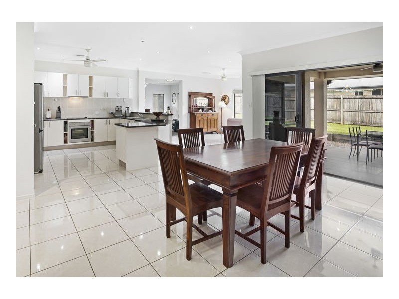 5 Water Gum Crescent, Maleny QLD 4552