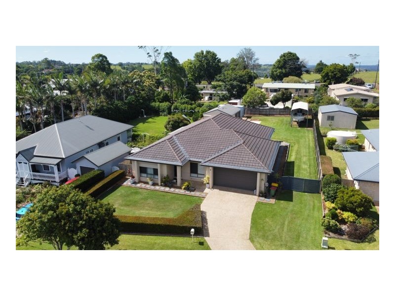 5 Water Gum Crescent, Maleny QLD 4552