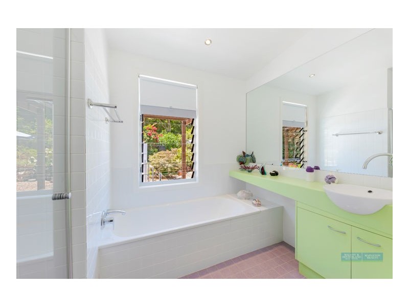 11 Suses Pocket Road, Mapleton QLD 4560