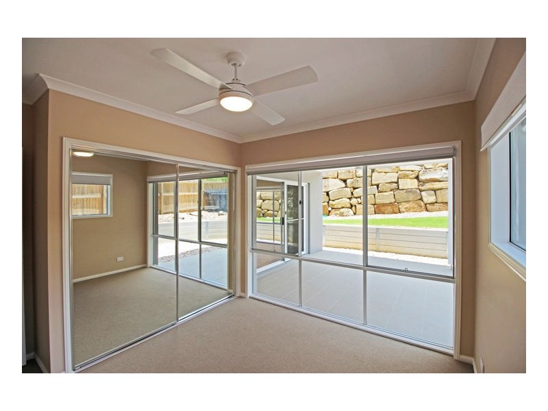 18 Outlook Rise, Mooloolah Valley QLD 4553