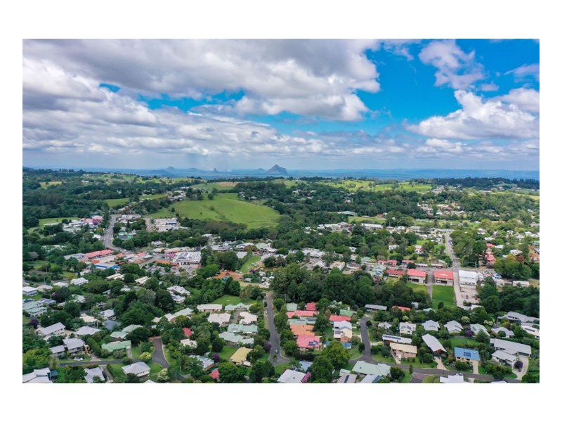 58 Maple Street, Maleny QLD 4552