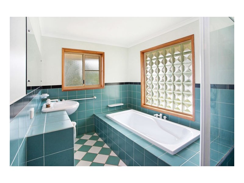 15 Alfs Road, Bald Knob QLD 4552