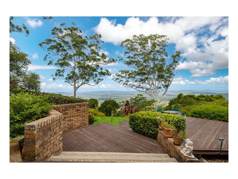 4 Boongala Avenue, Montville QLD 4560