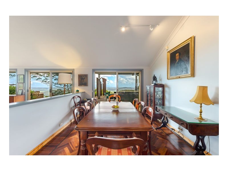 4 Boongala Avenue, Montville QLD 4560