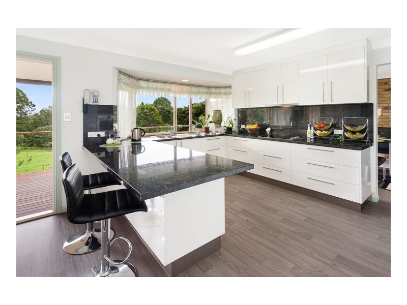 121 Gardners Lane, North Maleny QLD 4552