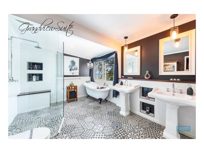 74 Mapleton Falls Road, Mapleton QLD 4560