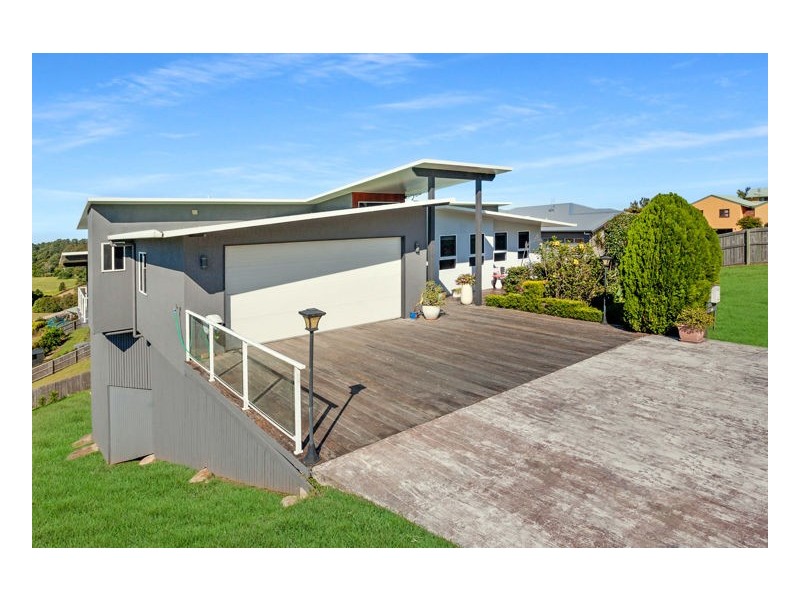 12 Cloudwalk Drive, Maleny QLD 4552