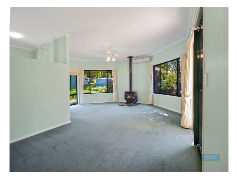 6 Emerald Court, Mapleton QLD 4560