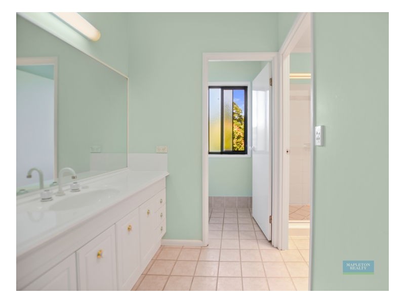 6 Emerald Court, Mapleton QLD 4560