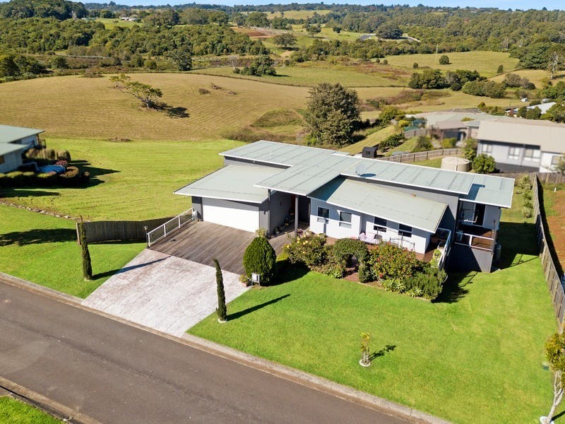 12 Cloudwalk Drive, Maleny QLD 4552