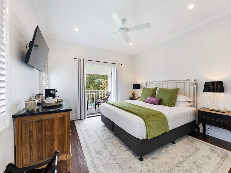 58 Maple Street, Maleny QLD 4552