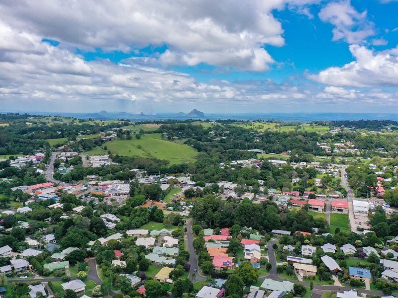 58 Maple Street, Maleny QLD 4552