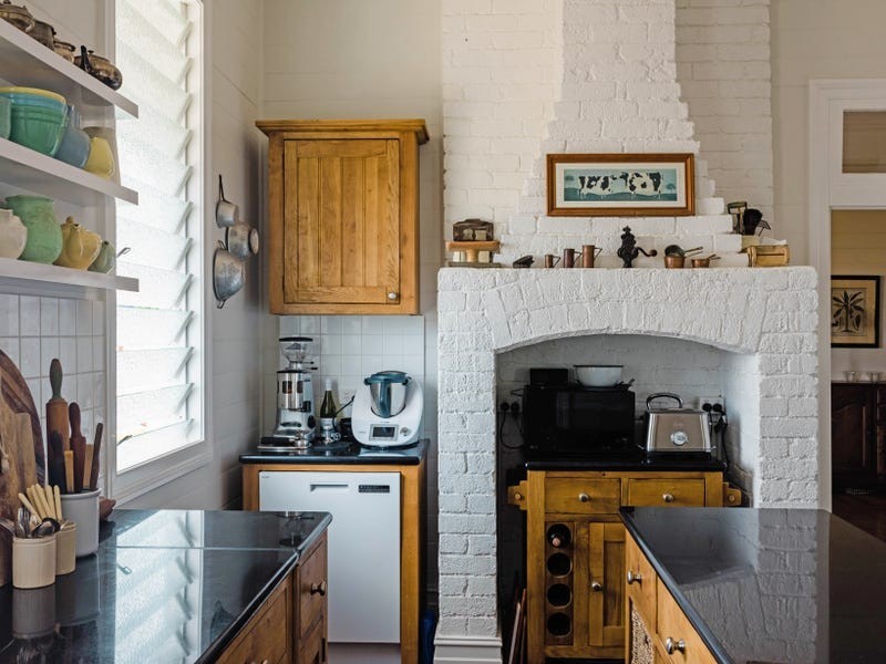 58 Maple Street, Maleny QLD 4552