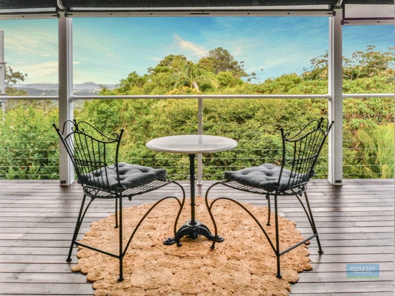 8 Post Office Road, Mapleton QLD 4560