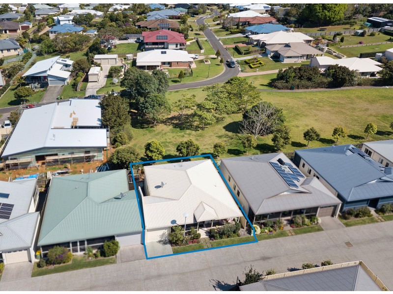 17/23 Macadamia Drive ‘Living Gems’, Maleny QLD 4552