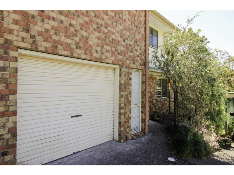 2/13 Hakea Avenue, Maleny QLD 4552