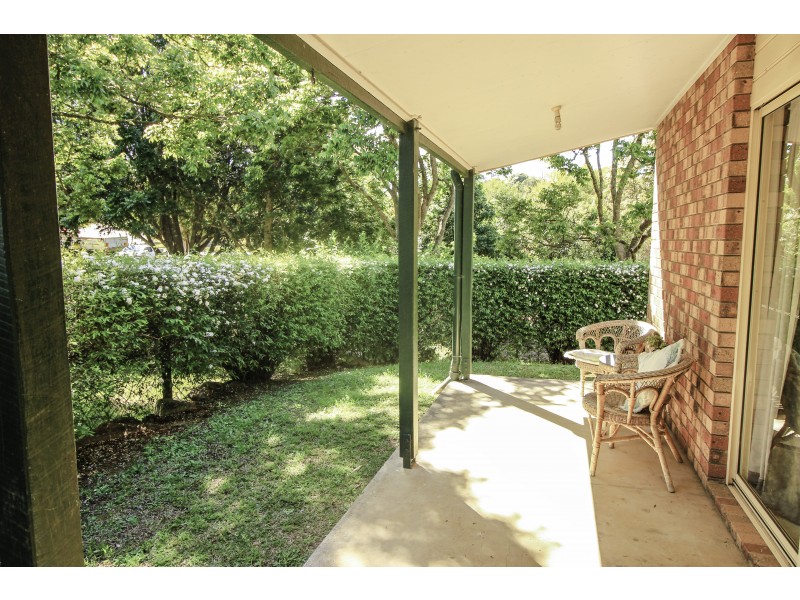 2/13 Hakea Avenue, Maleny QLD 4552