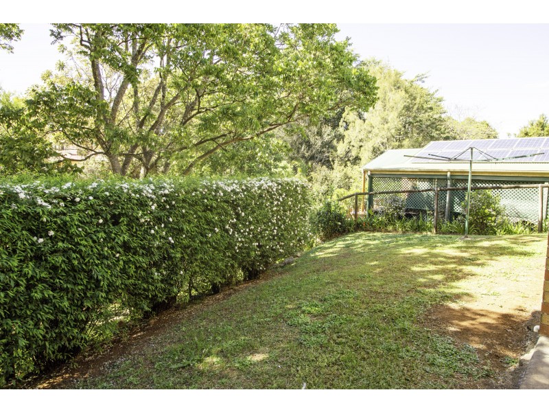 2/13 Hakea Avenue, Maleny QLD 4552