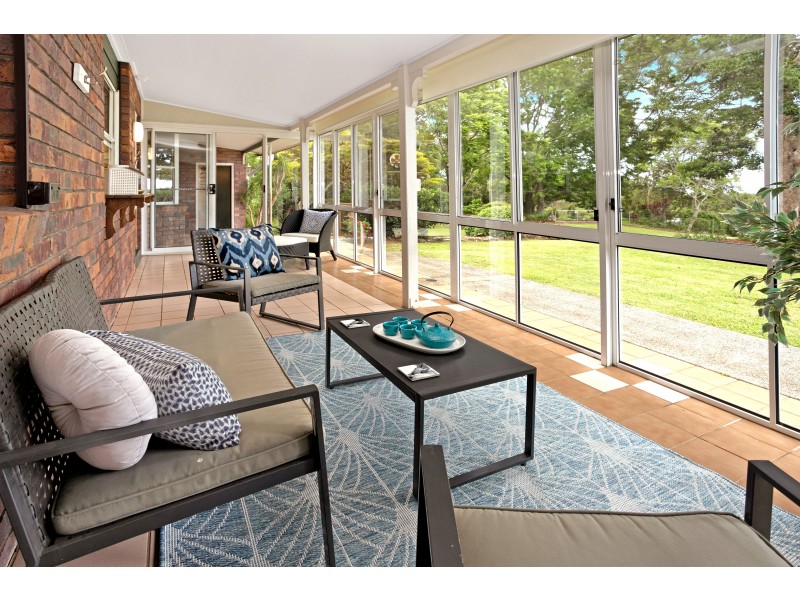 9 Mary Cairncross Avenue, Maleny QLD 4552