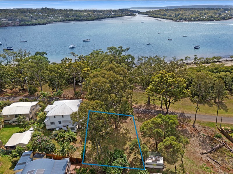 112 The Esplanade, Karragarra Island QLD 4184