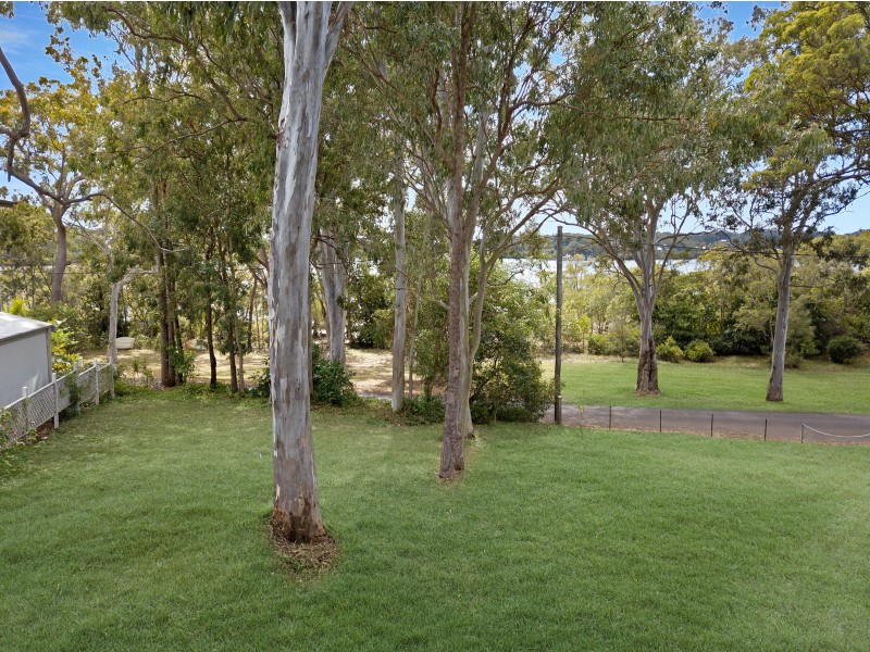 112 The Esplanade, Karragarra Island QLD 4184