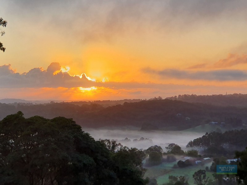 18 Topaz Street, Mapleton QLD 4560