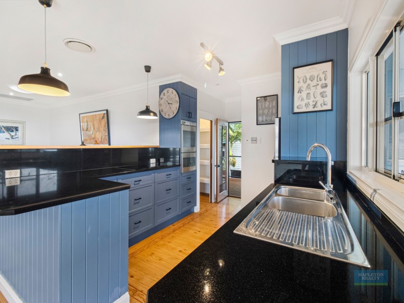 18 Topaz Street, Mapleton QLD 4560