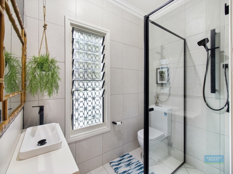 18 Topaz Street, Mapleton QLD 4560