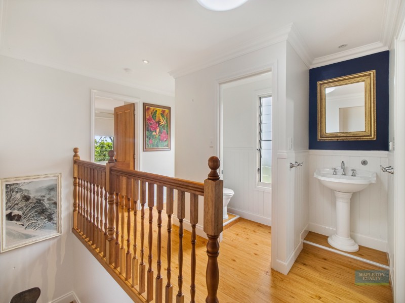 18 Topaz Street, Mapleton QLD 4560