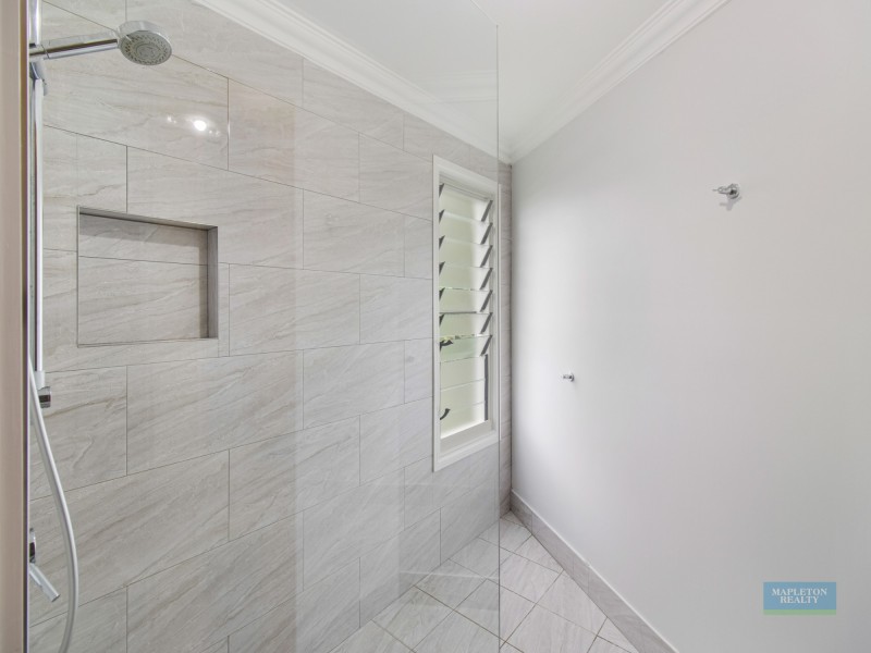 18 Topaz Street, Mapleton QLD 4560