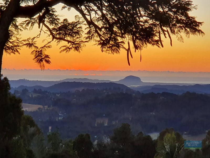 18 Topaz Street, Mapleton QLD 4560