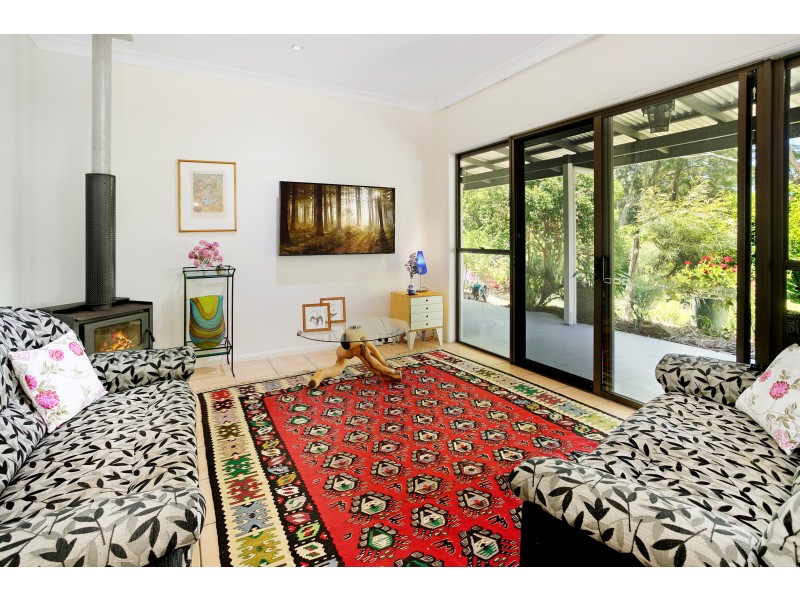 38 Avocado Lane, Maleny QLD 4552