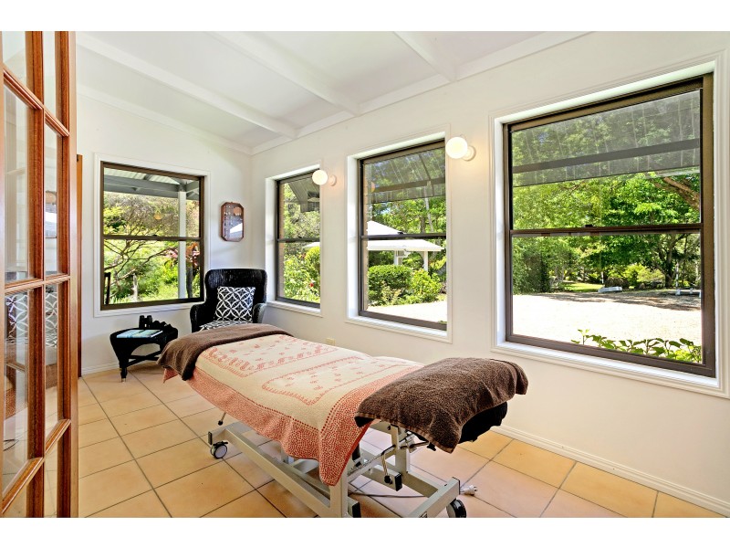 38 Avocado Lane, Maleny QLD 4552